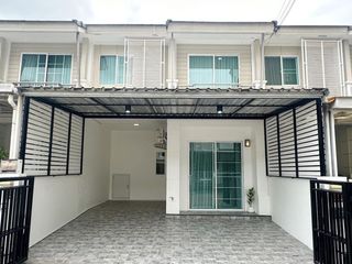 For Rent 3 Bedroom Townhouse In Mueang Chiang Mai
