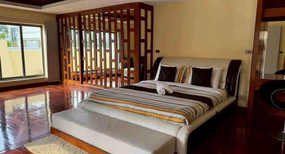 Villa en venta de 5 habitaciones en Sattahip, Chonburi