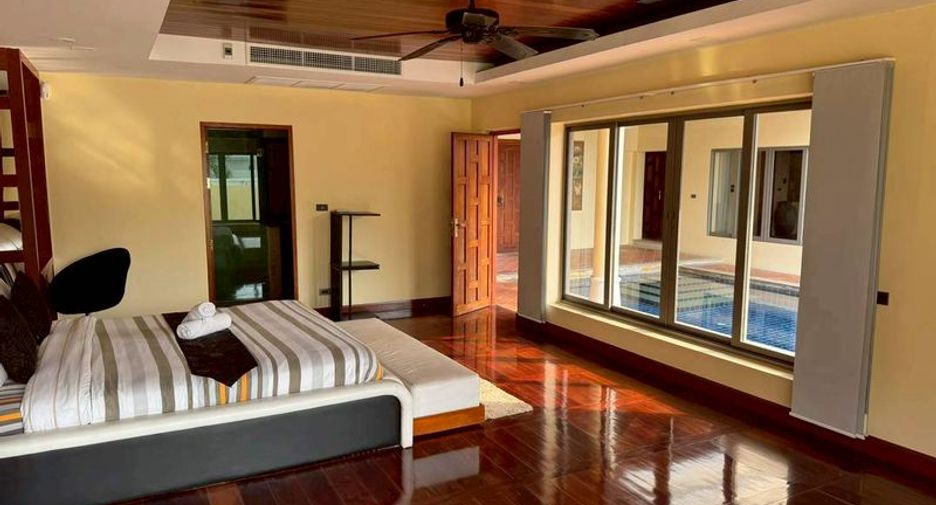 Villa en venta de 5 habitaciones en Sattahip, Chonburi