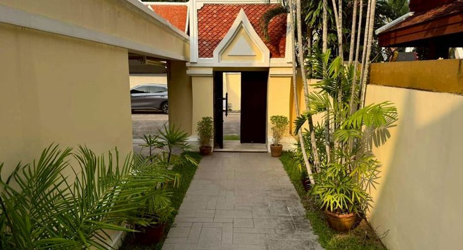 Villa en venta de 5 habitaciones en Sattahip, Chonburi