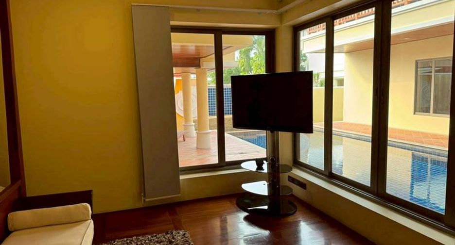 Villa en venta de 5 habitaciones en Sattahip, Chonburi