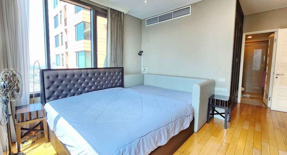 Condo en alquiler y en venta de 2 habitaciones en Khlong Toei, Bangkok