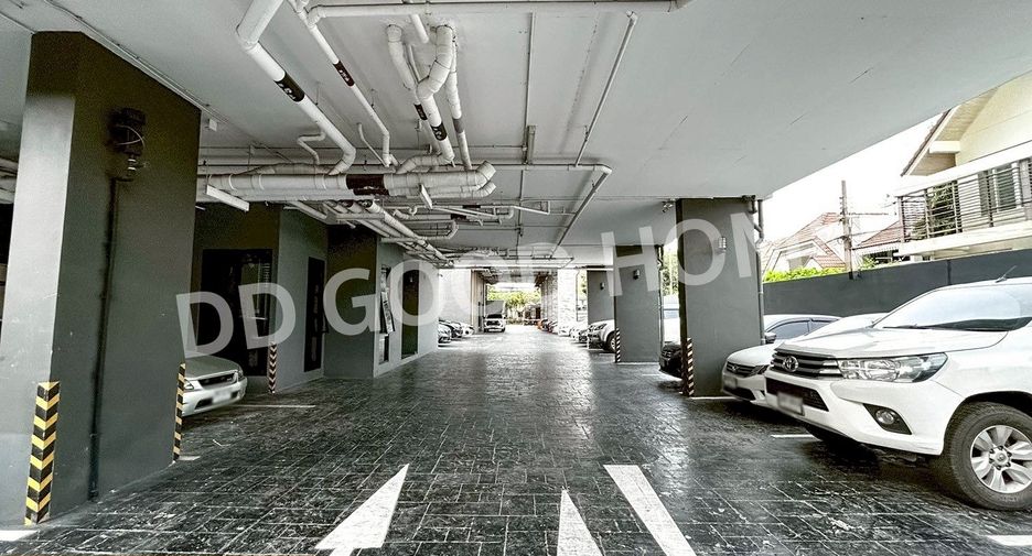 For sale 1 bed condo in Wang Thonglang, Bangkok