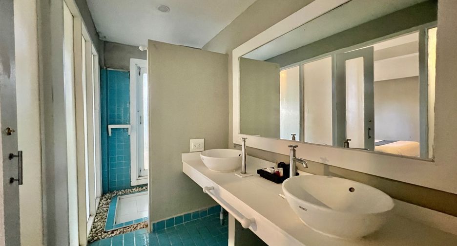 For rent and for sale 12 bedrooms retail Space in Nuea Khlong, Krabi