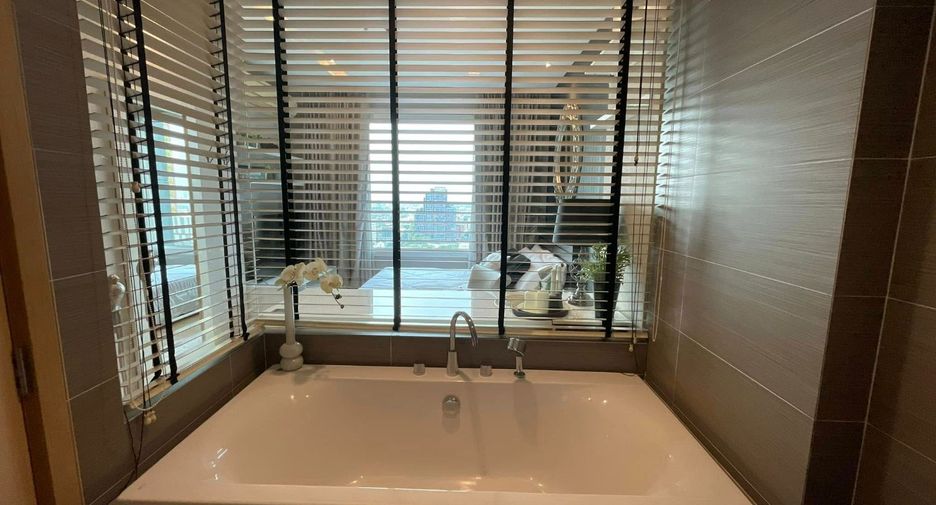 For rent and for sale 2 bedrooms condo in Khlong Toei, Bangkok
