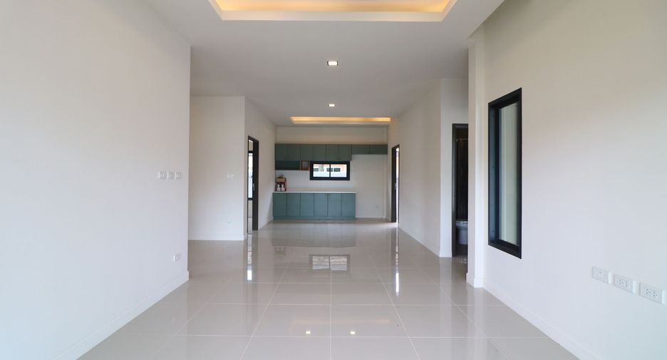 For sale 3 bedrooms house in Mueang Nongbua Lamphu, Nong Bua Lamphu