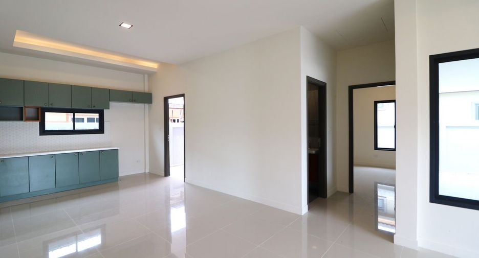 For sale 3 bedrooms house in Mueang Nongbua Lamphu, Nong Bua Lamphu