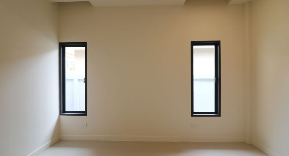 For sale 3 bedrooms house in Mueang Nongbua Lamphu, Nong Bua Lamphu