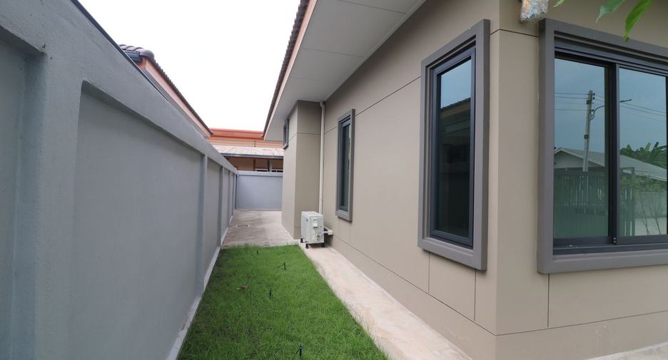 For sale 3 bedrooms house in Mueang Nongbua Lamphu, Nong Bua Lamphu