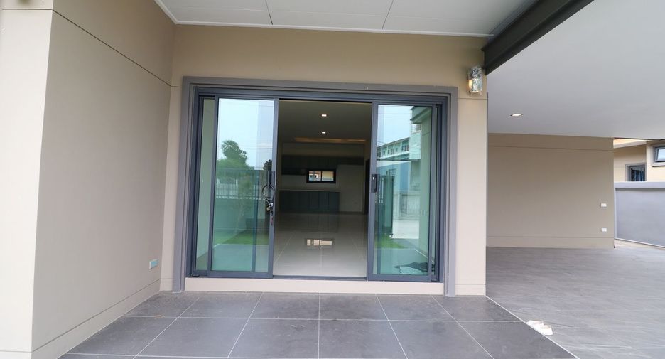 For sale 3 bedrooms house in Mueang Nongbua Lamphu, Nong Bua Lamphu