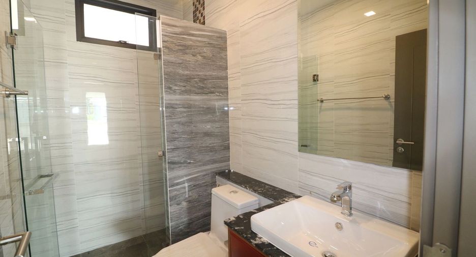 For sale 3 bedrooms house in Mueang Nongbua Lamphu, Nong Bua Lamphu