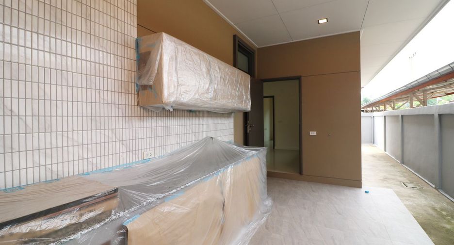 For sale 3 bedrooms house in Mueang Nongbua Lamphu, Nong Bua Lamphu