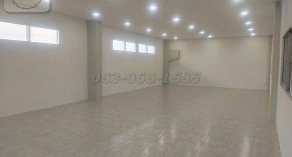 For sale 1 Beds office in Bang Sao Thong, Samut Prakan