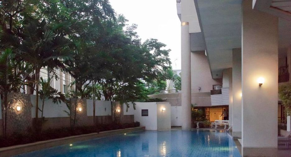 Condo en alquiler de 2 habitaciones en Khlong Toei, Bangkok