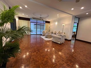 Apartment zur Miete mit 3 Zimmer in Watthana, Bangkok