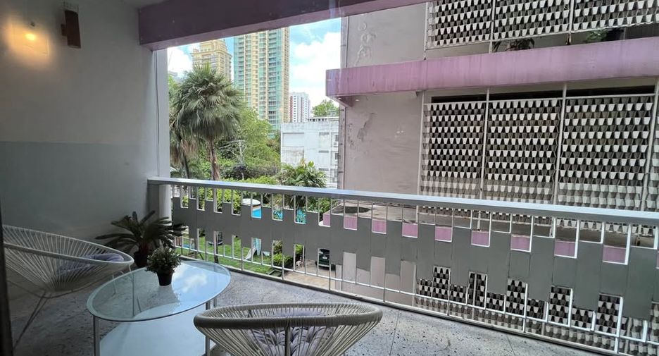 For rent 3 bedrooms apartment in Watthana, Bangkok