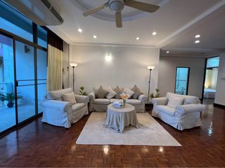 Apartment zur Miete mit 3 Zimmer in Watthana, Bangkok