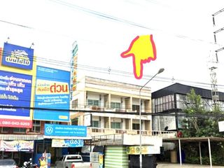 For sale 2 bed retail Space in Pluak Daeng, Rayong