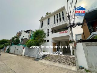 For sale 4 bed office in Huai Khwang, Bangkok