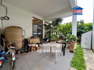 For sale 4 bed office in Huai Khwang, Bangkok
