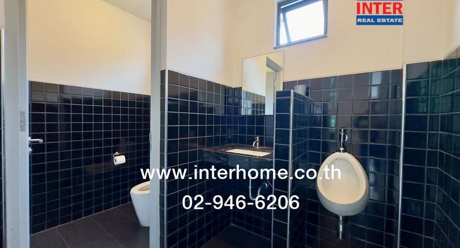 For sale 4 bed office in Huai Khwang, Bangkok