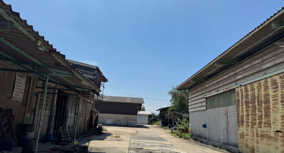 À louer et à vendre entrepôt à Mueang Samut Prakan, Samut Prakan