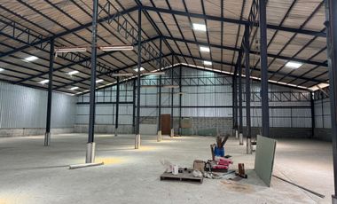 For rent and for sale warehouse in Mueang Samut Prakan, Samut Prakan