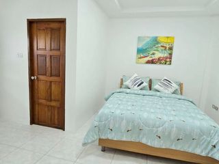 Reihenhaus zur Miete mit 2 Zimmer in Bang Lamung, Chonburi