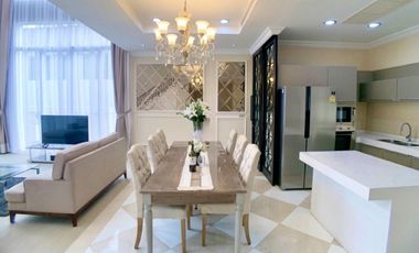 For rent and for sale 3 bedrooms townhouse in Watthana, Bangkok