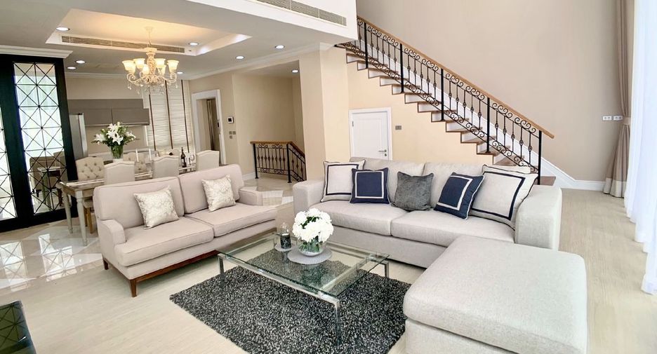 For rent and for sale 3 bedrooms townhouse in Watthana, Bangkok