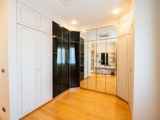 For rent 6 Beds house in Saphan Sung, Bangkok