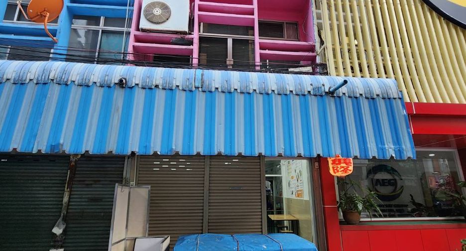 For sale retail Space in Bang Rak, Bangkok