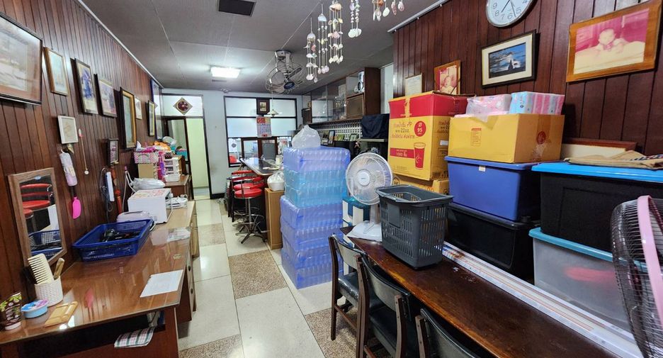 For sale retail Space in Bang Rak, Bangkok