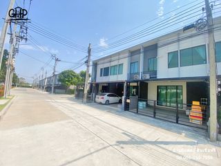 For sale 3 bed townhouse in Pak Kret, Nonthaburi