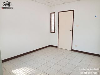 For sale 2 bed townhouse in Mueang Lop Buri, Lopburi