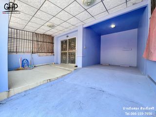 For sale 3 bed townhouse in Khlong Luang, Pathum Thani
