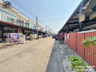 For sale 2 bed townhouse in Lam Luk Ka, Pathum Thani