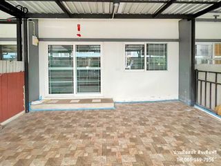 For sale 2 bed townhouse in Lam Luk Ka, Pathum Thani