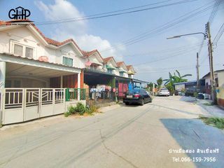 For sale 3 bed townhouse in Mueang Chachoengsao, Chachoengsao