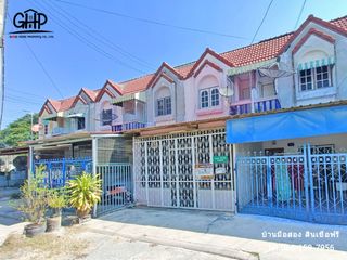 For sale 2 bed townhouse in Mueang Suphanburi, Suphan Buri