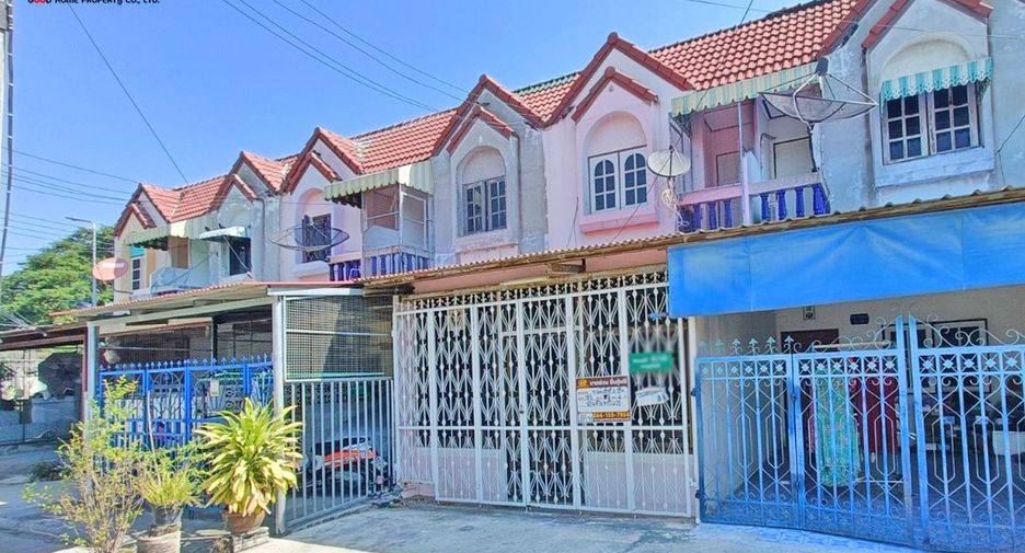 For sale 2 bed townhouse in Mueang Suphanburi, Suphan Buri