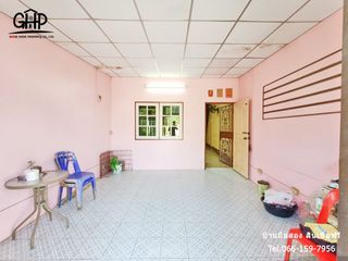 For sale 2 bed townhouse in Mueang Suphanburi, Suphan Buri