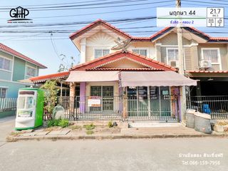 For sale 3 bed townhouse in Khlong Luang, Pathum Thani