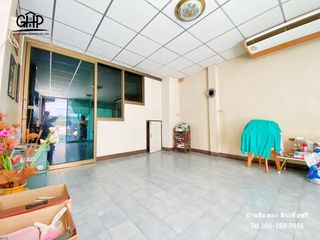 For sale 2 bed townhouse in Krathum Baen, Samut Sakhon
