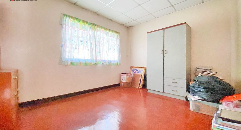 For sale 2 bed townhouse in Krathum Baen, Samut Sakhon