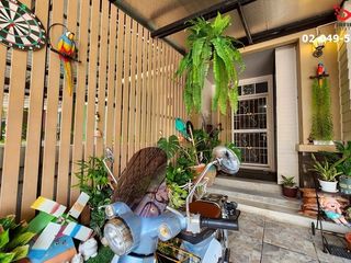For sale 4 bed townhouse in Lam Luk Ka, Pathum Thani