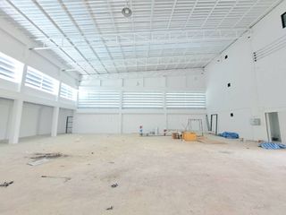For rent and for sale 4 bed warehouse in Krathum Baen, Samut Sakhon