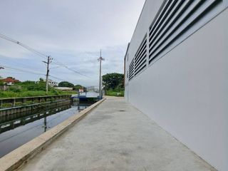 For rent and for sale 4 bed warehouse in Krathum Baen, Samut Sakhon
