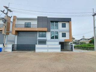For rent and for sale 4 bed warehouse in Krathum Baen, Samut Sakhon
