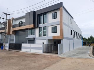 For rent and for sale 4 bed warehouse in Krathum Baen, Samut Sakhon